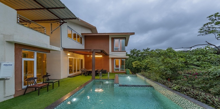 villa in Lonavala on rent